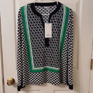 Grifflin Paris Women's Black and Green Patterned Blouse